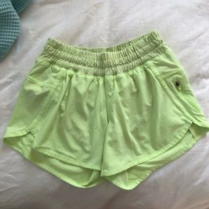 Lululemon tracker shorts